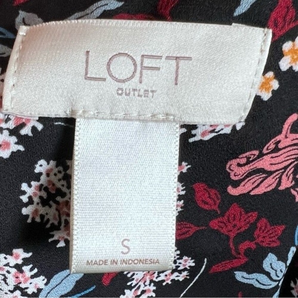 Loft long layered bell sleeve floral blouse top size small - Picture 5 of 5